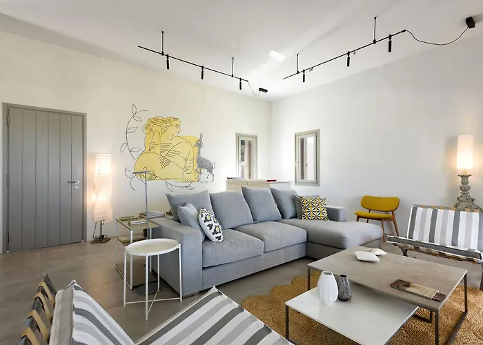 Outstanding New With Great Pool Area And Panoramic Sea View *