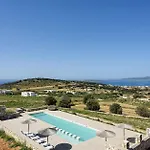 Villa Outstanding New With Great Pool Area And Panoramic Sea View