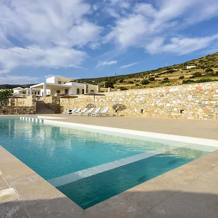 Outstanding New With Great Pool Area And Panoramic Sea View * Alikí